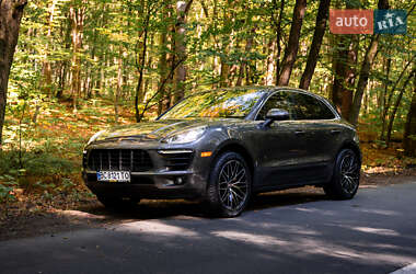 Внедорожник / Кроссовер Porsche Macan 2015 в 