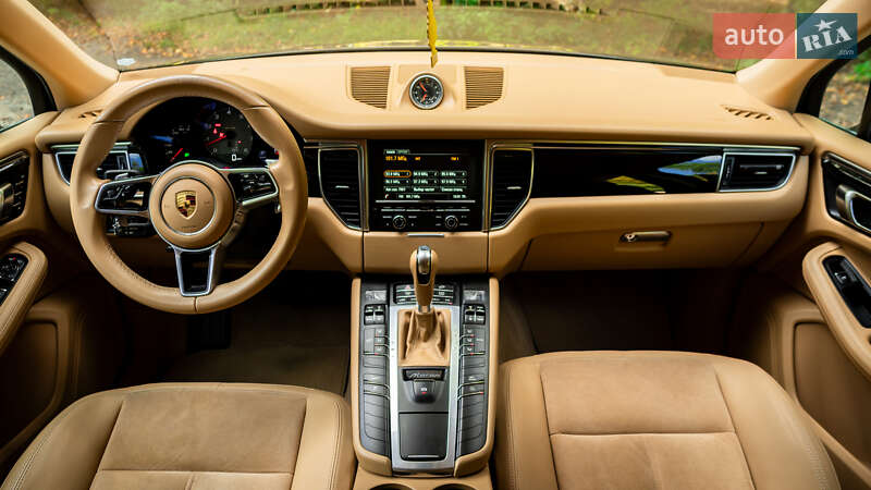 Внедорожник / Кроссовер Porsche Macan 2015 в Львове