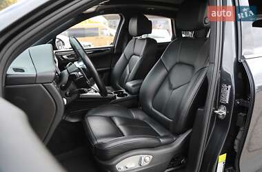Внедорожник / Кроссовер Porsche Macan 2018 в 