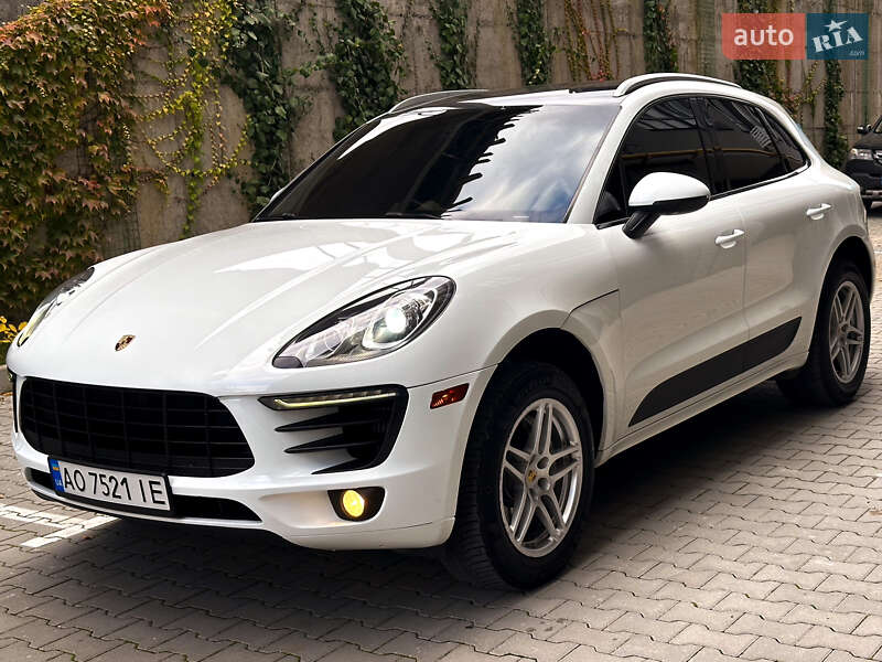 Внедорожник / Кроссовер Porsche Macan 2014 в 