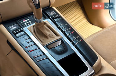 Внедорожник / Кроссовер Porsche Macan 2014 в 