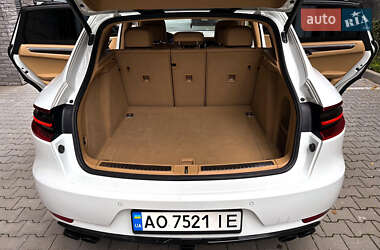 Внедорожник / Кроссовер Porsche Macan 2014 в 