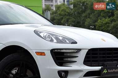 Позашляховик / Кросовер Porsche Macan 2015 в 