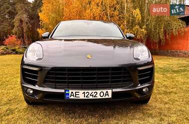 Внедорожник / Кроссовер Porsche Macan 2017 в 