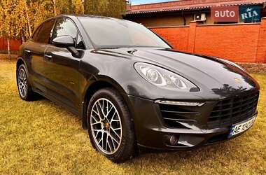Внедорожник / Кроссовер Porsche Macan 2017 в 