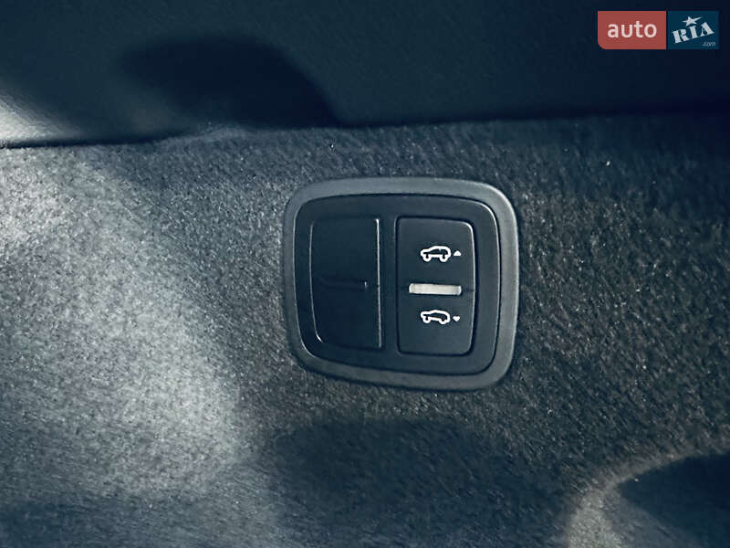 Внедорожник / Кроссовер Porsche Macan 2022 в Киеве фото 62 Внедорожник / Кроссовер Porsche Macan 2022 в Киеве
