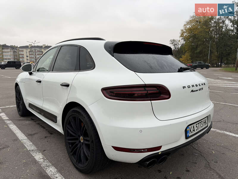 Внедорожник / Кроссовер Porsche Macan 2016 в Киеве