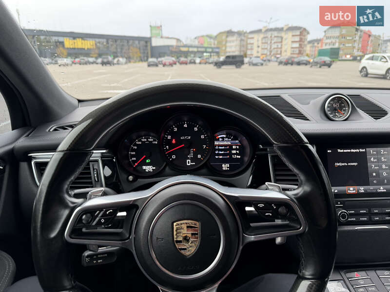 Внедорожник / Кроссовер Porsche Macan 2016 в Киеве