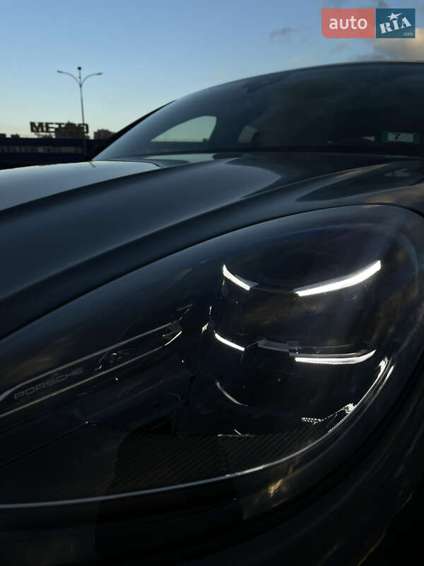 Позашляховик / Кросовер Porsche Macan 2022 в Києві