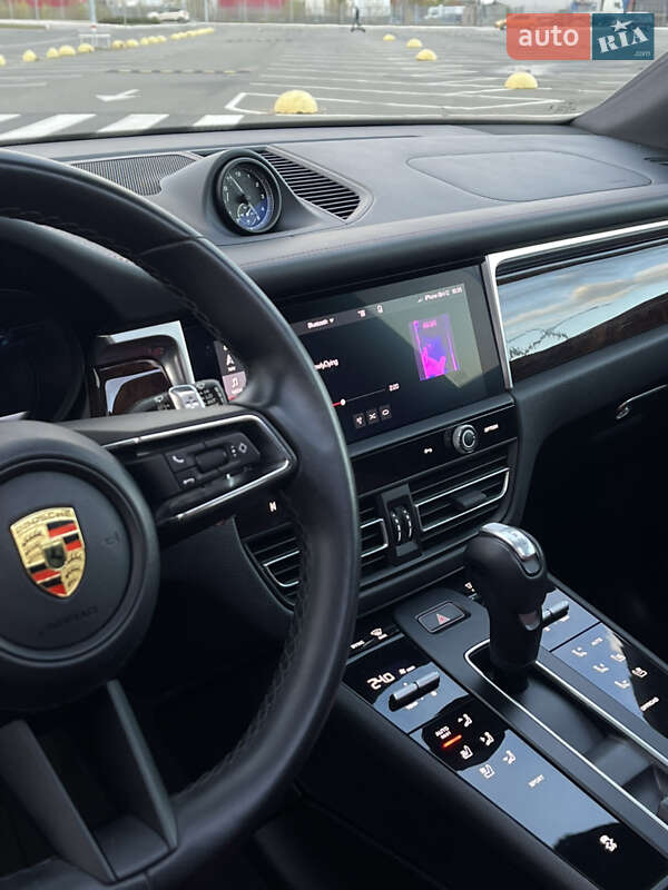 Позашляховик / Кросовер Porsche Macan 2022 в Києві
