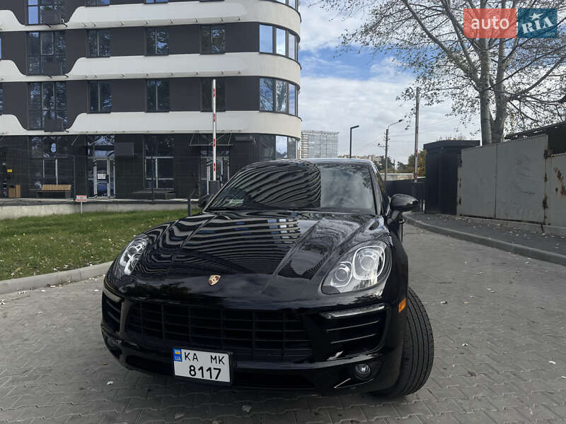 Позашляховик / Кросовер Porsche Macan 2018 в Києві