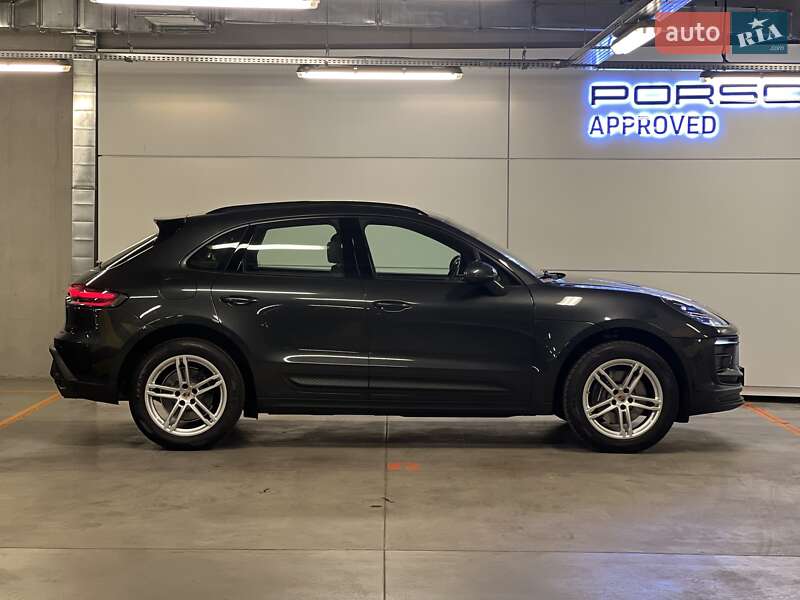 Внедорожник / Кроссовер Porsche Macan 2024 в Киеве