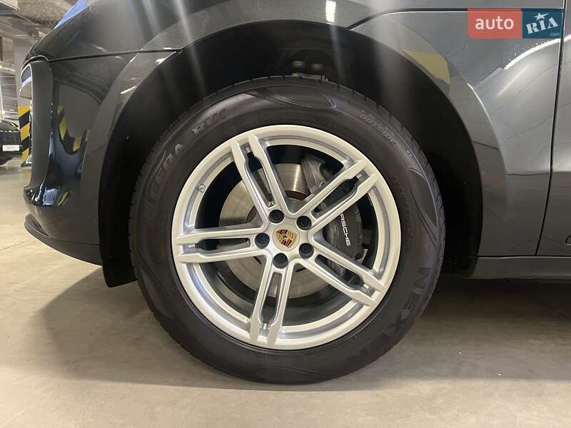 Внедорожник / Кроссовер Porsche Macan 2024 в Киеве