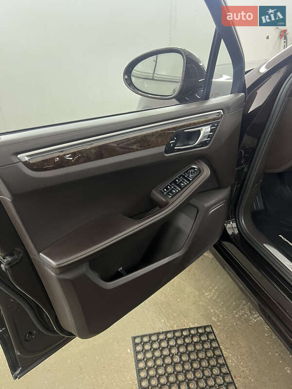 Позашляховик / Кросовер Porsche Macan 2016 в Києві фото 9 Позашляховик / Кросовер Porsche Macan 2016 в Києві