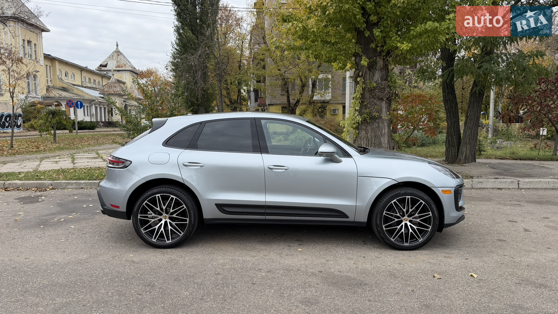 2023 Porsche Macan - мініатюра 2