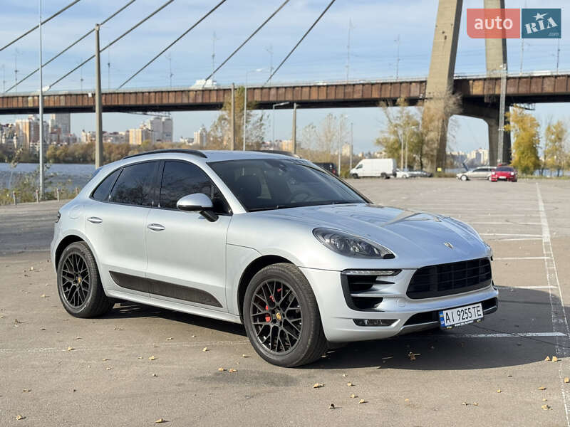 Porsche Macan 2016
