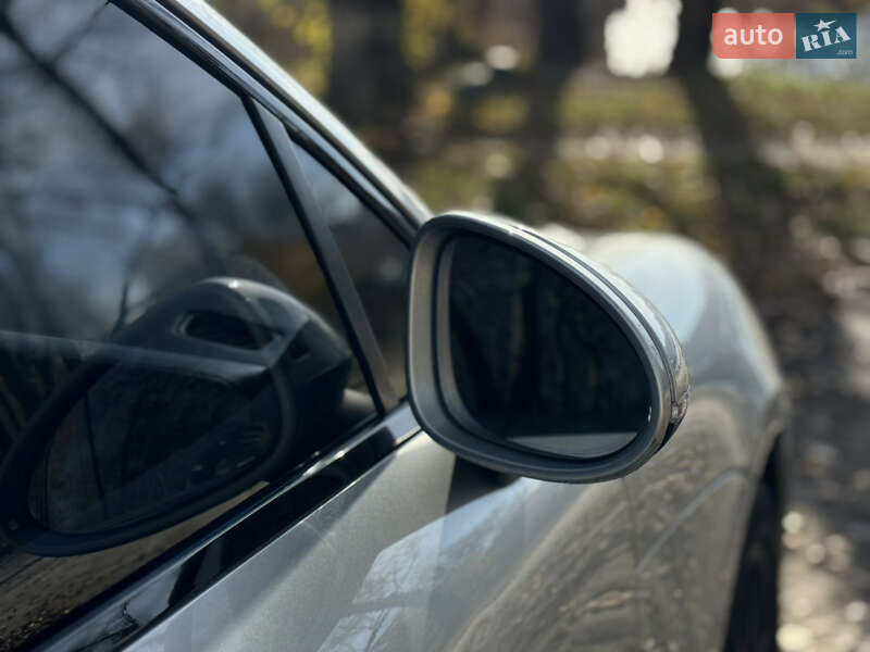 Позашляховик / Кросовер Porsche Macan 2016 в Києві