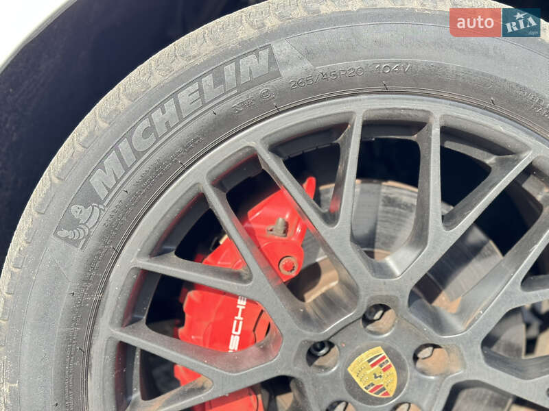 Позашляховик / Кросовер Porsche Macan 2016 в Києві