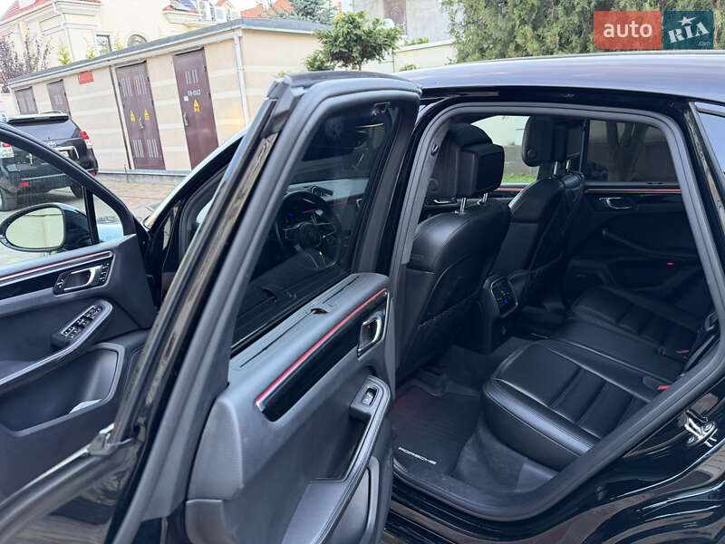 Внедорожник / Кроссовер Porsche Macan 2017 в Одессе фото 23 Внедорожник / Кроссовер Porsche Macan 2017 в Одессе