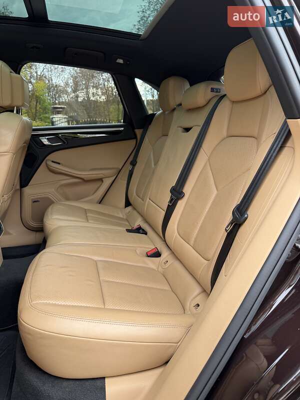 Внедорожник / Кроссовер Porsche Macan 2018 в Жовкве