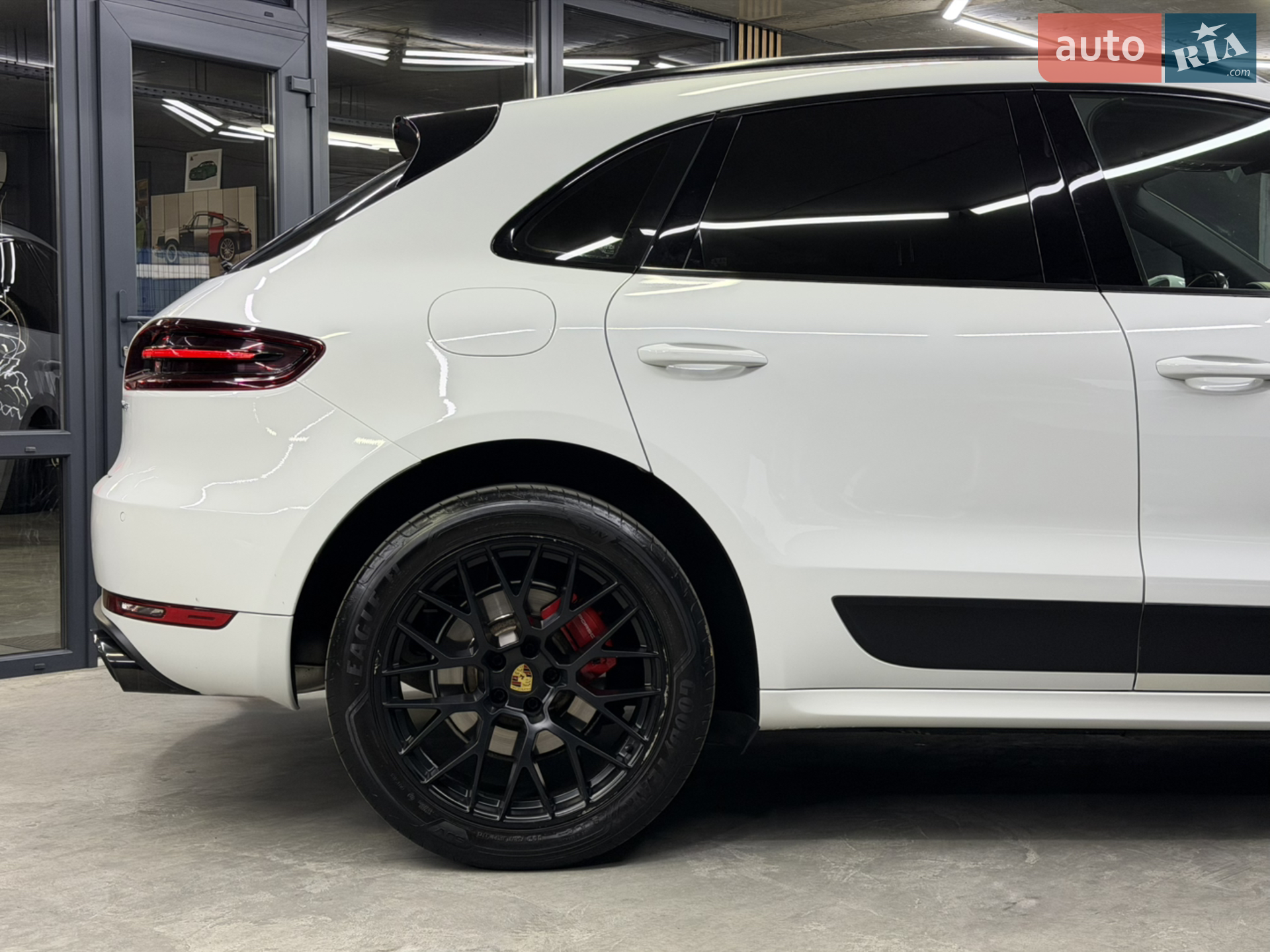 2018 Porsche Macan - мініатюра 18