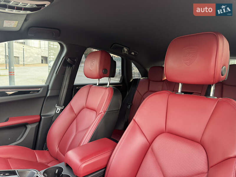 Внедорожник / Кроссовер Porsche Macan 2024 в Киеве фото 15 Внедорожник / Кроссовер Porsche Macan 2024 в Киеве