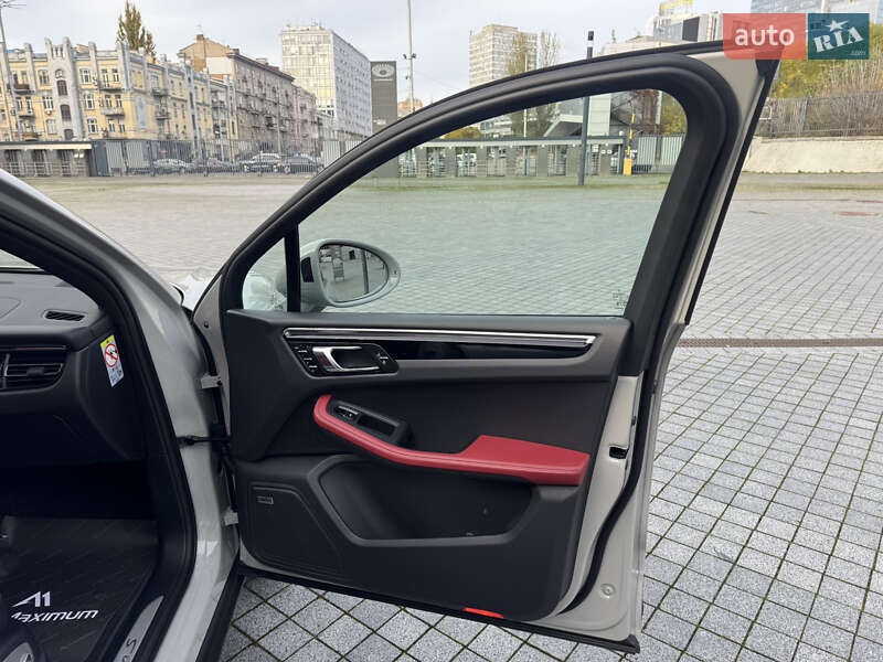 Внедорожник / Кроссовер Porsche Macan 2024 в Киеве фото 26 Внедорожник / Кроссовер Porsche Macan 2024 в Киеве