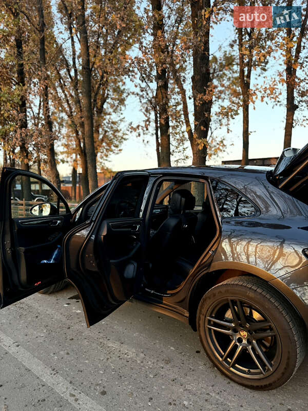 Позашляховик / Кросовер Porsche Macan 2019 в Софіївській Борщагівці