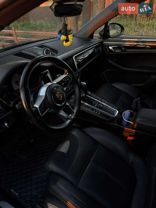 Позашляховик / Кросовер Porsche Macan 2019 в Софіївській Борщагівці