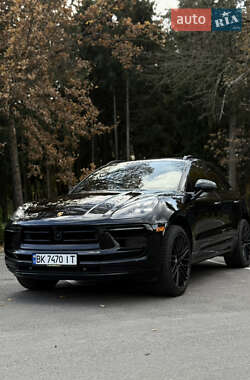 Внедорожник / Кроссовер Porsche Macan 2023 в Ровно