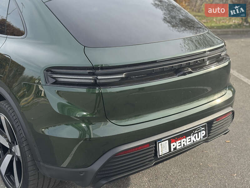 Позашляховик / Кросовер Porsche Macan 2024 в Києві