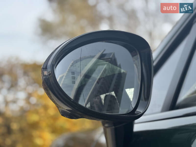 Позашляховик / Кросовер Porsche Macan 2024 в Києві