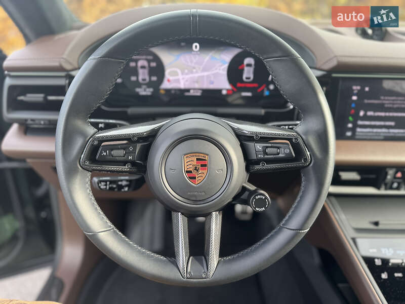 Позашляховик / Кросовер Porsche Macan 2024 в Києві