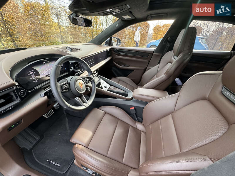 Позашляховик / Кросовер Porsche Macan 2024 в Києві