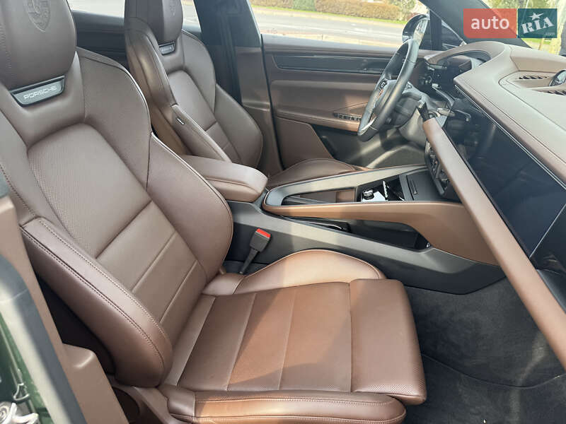 Позашляховик / Кросовер Porsche Macan 2024 в Києві