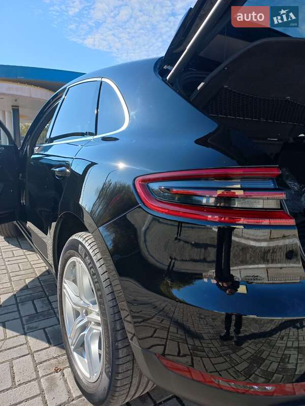 Внедорожник / Кроссовер Porsche Macan 2014 в Запорожье