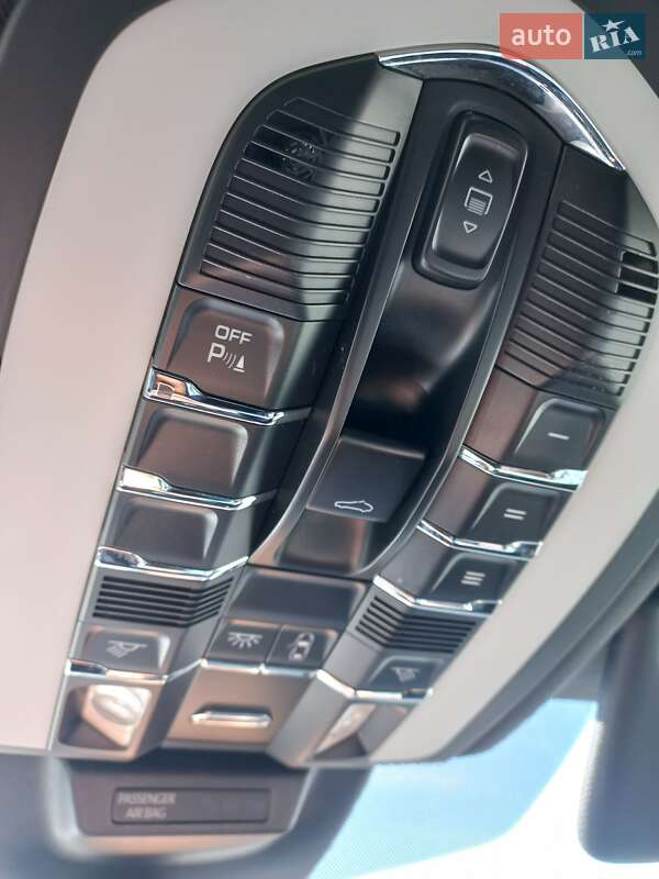 Внедорожник / Кроссовер Porsche Macan 2014 в Запорожье