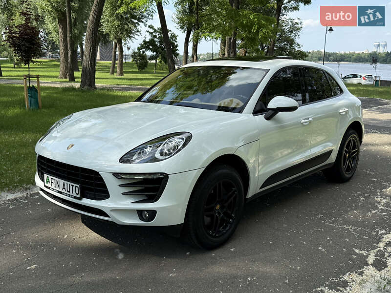 Внедорожник / Кроссовер Porsche Macan 2016 в Черкассах