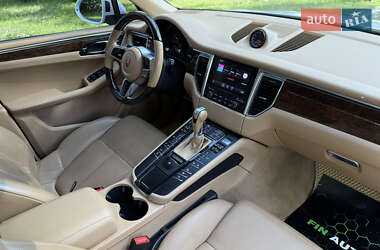 Позашляховик / Кросовер Porsche Macan 2016 в Черкасах