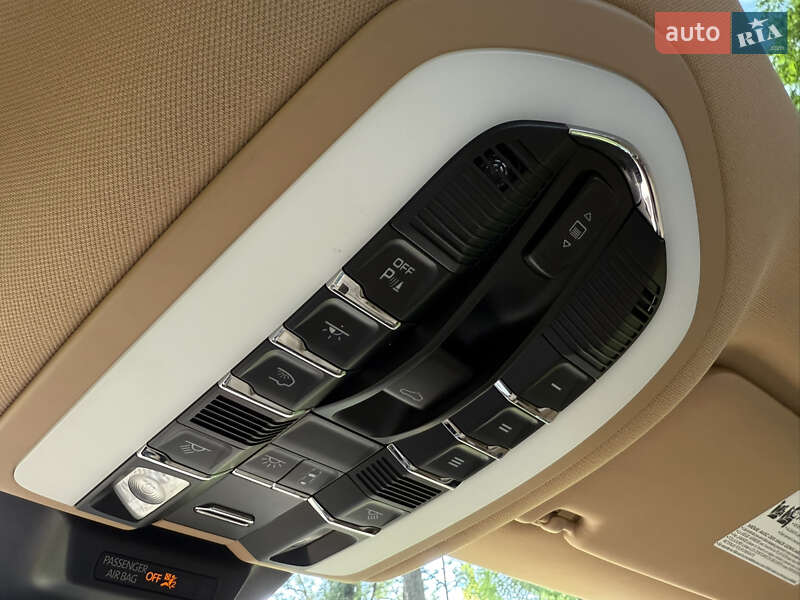 Внедорожник / Кроссовер Porsche Macan 2016 в Черкассах