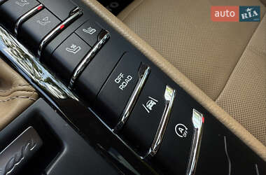 Позашляховик / Кросовер Porsche Macan 2016 в Черкасах