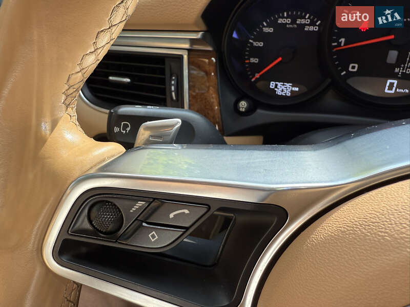 Внедорожник / Кроссовер Porsche Macan 2016 в Черкассах