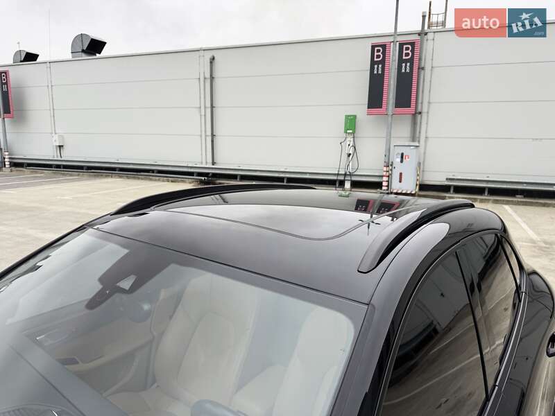 Внедорожник / Кроссовер Porsche Macan 2018 в Киеве