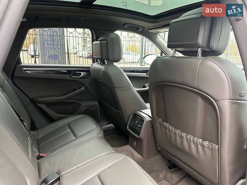 Позашляховик / Кросовер Porsche Macan 2021 в Києві фото 15 Позашляховик / Кросовер Porsche Macan 2021 в Києві