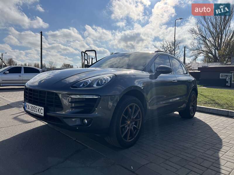 Внедорожник / Кроссовер Porsche Macan 2015 в Кременчуге фото 2 Внедорожник / Кроссовер Porsche Macan 2015 в Кременчуге