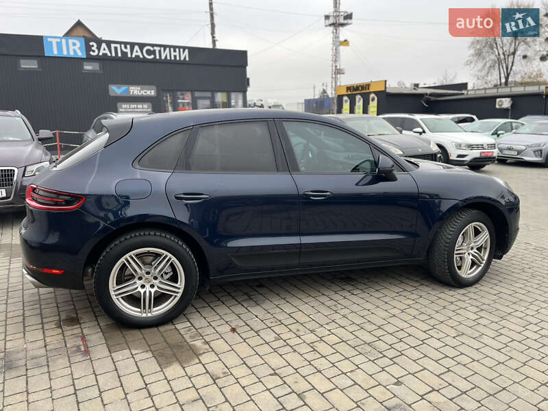Позашляховик / Кросовер Porsche Macan 2017 в Львові