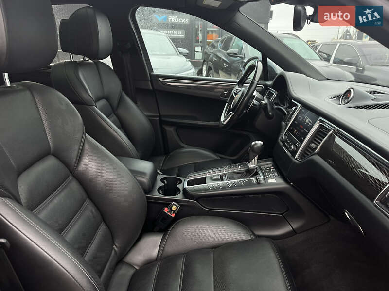 Позашляховик / Кросовер Porsche Macan 2017 в Львові