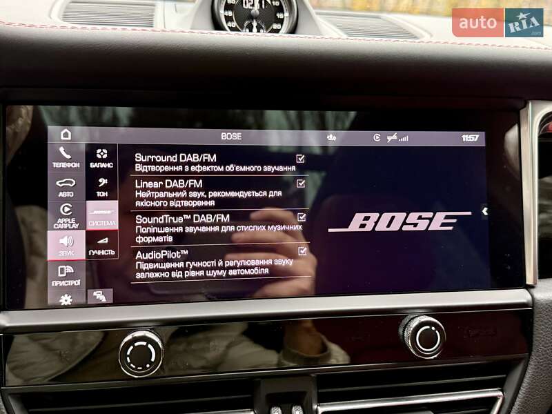 Позашляховик / Кросовер Porsche Macan 2022 в Києві