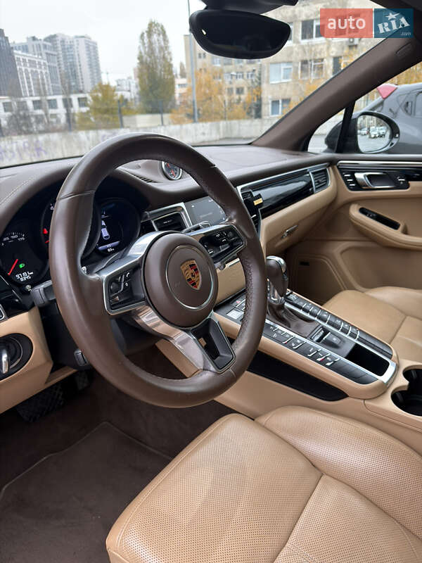 Позашляховик / Кросовер Porsche Macan 2017 в Києві