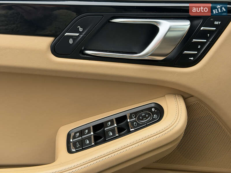 Позашляховик / Кросовер Porsche Macan 2017 в Києві